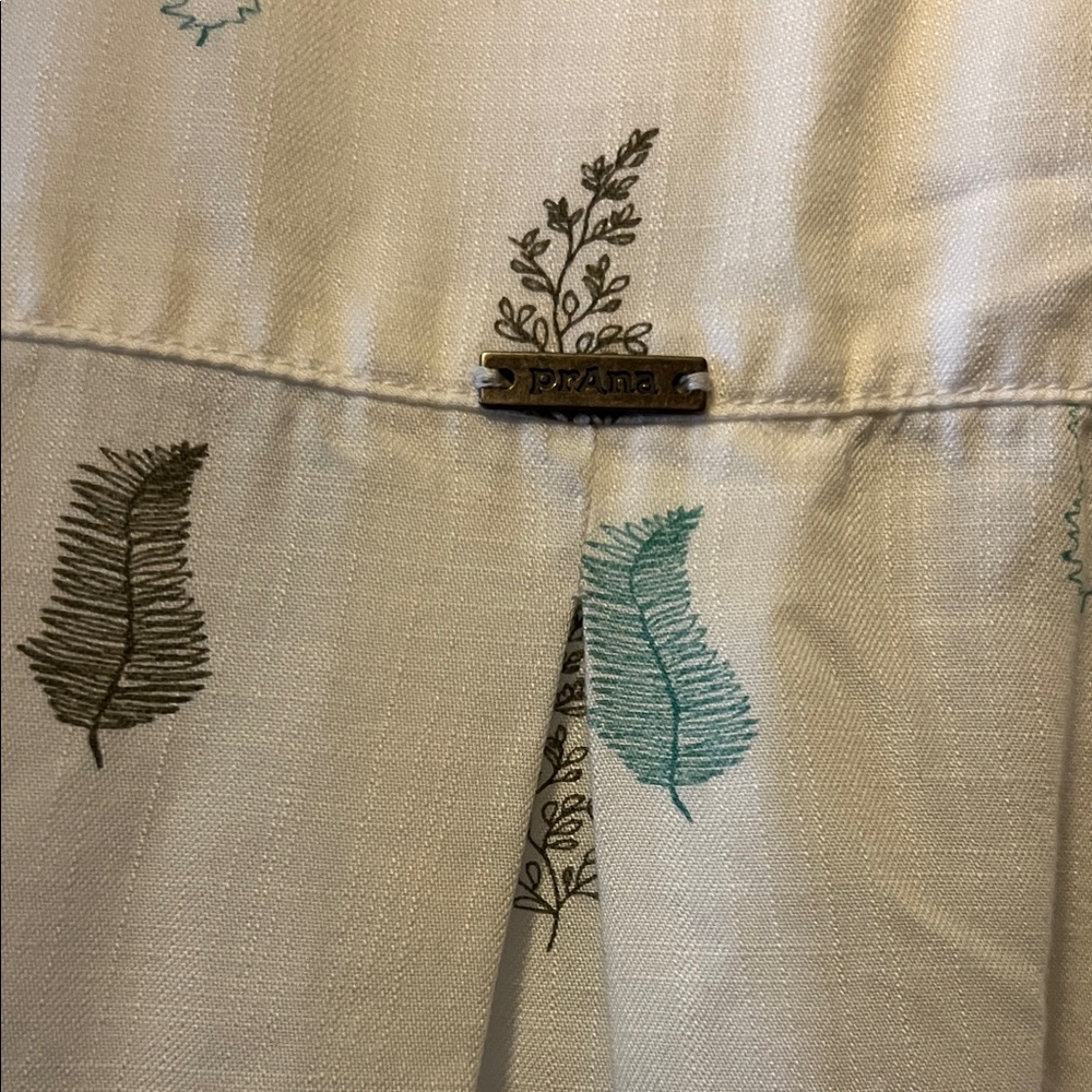 prAna Fremont Woven Top in Soft White Ferns, Large - Picture 5 of 6